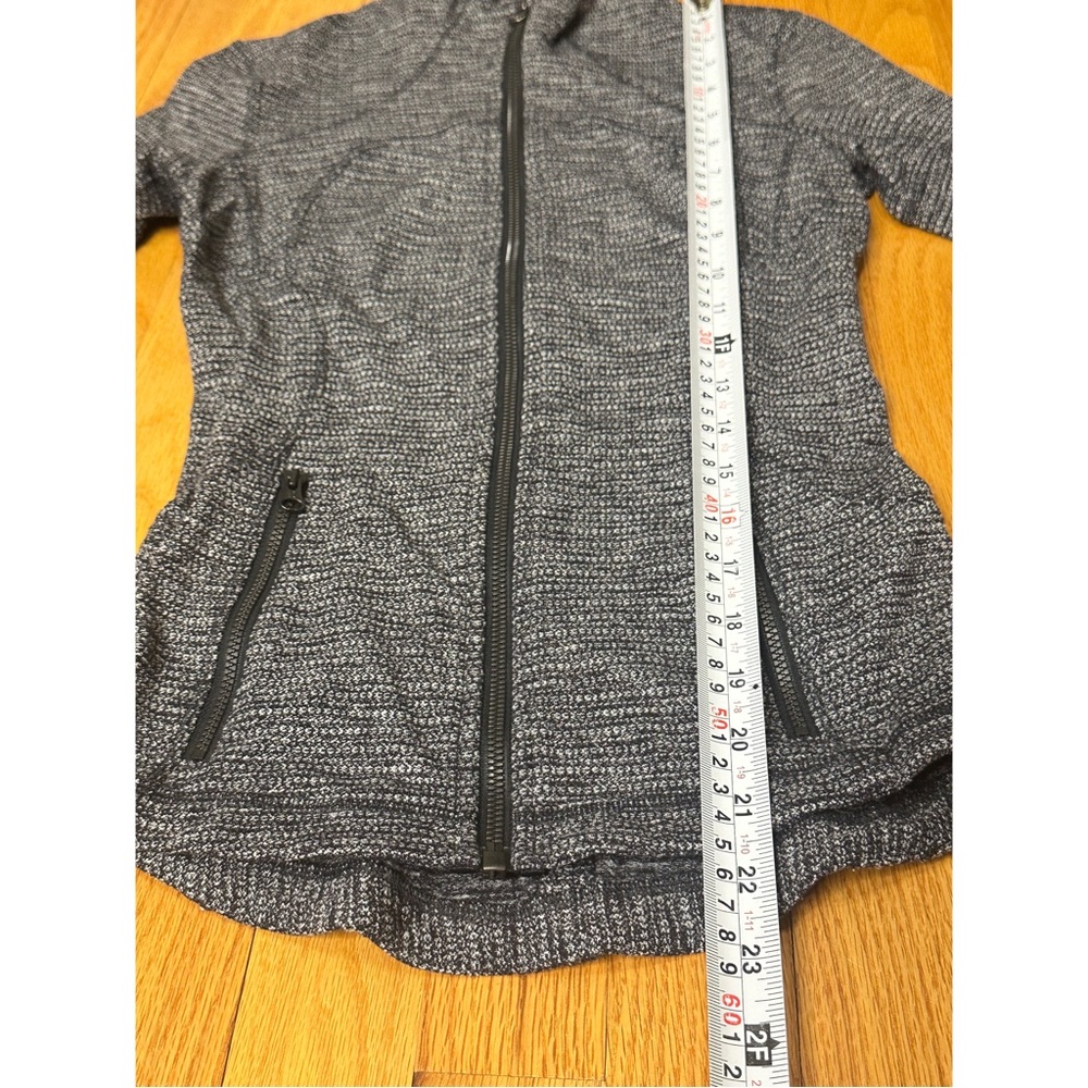 Lululemon Forme Jacket - Picture 5 of 9